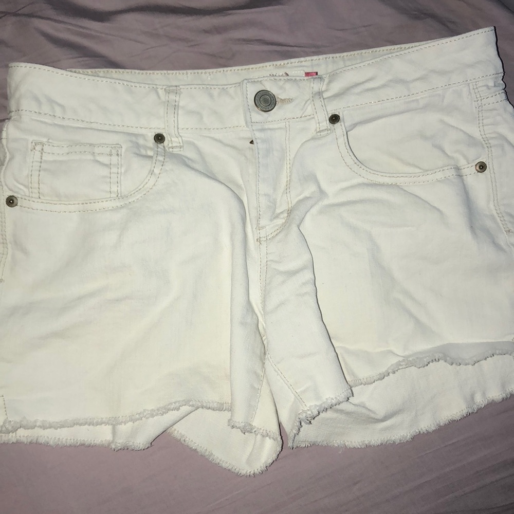 ‼️White shorts‼️